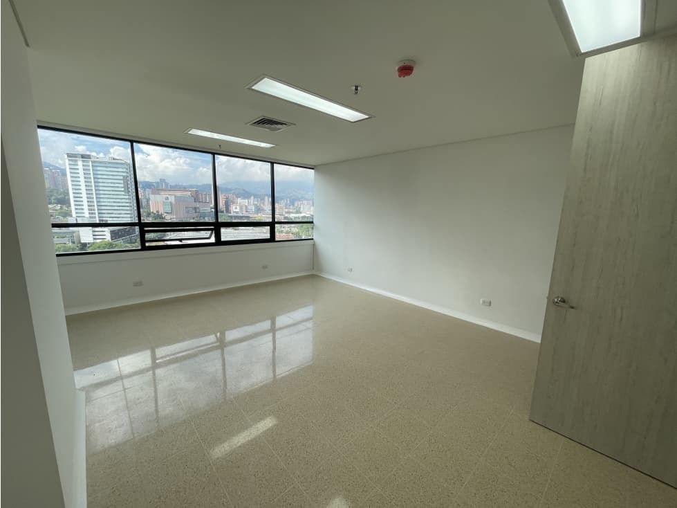 Venta de consultorio en Envigado, sector las Vegas - 1