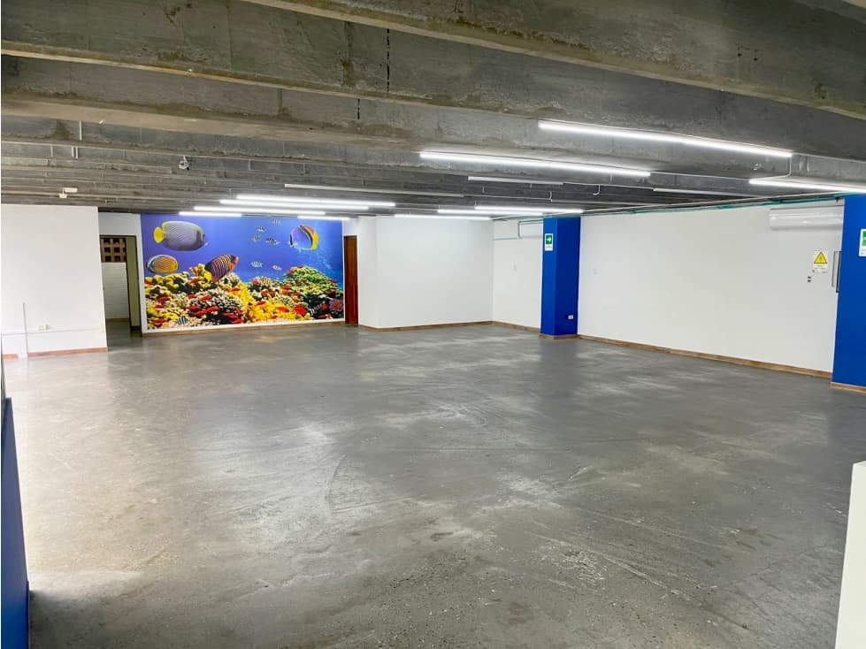 Arriendo bodega en Envigado, sector primavera. - 1