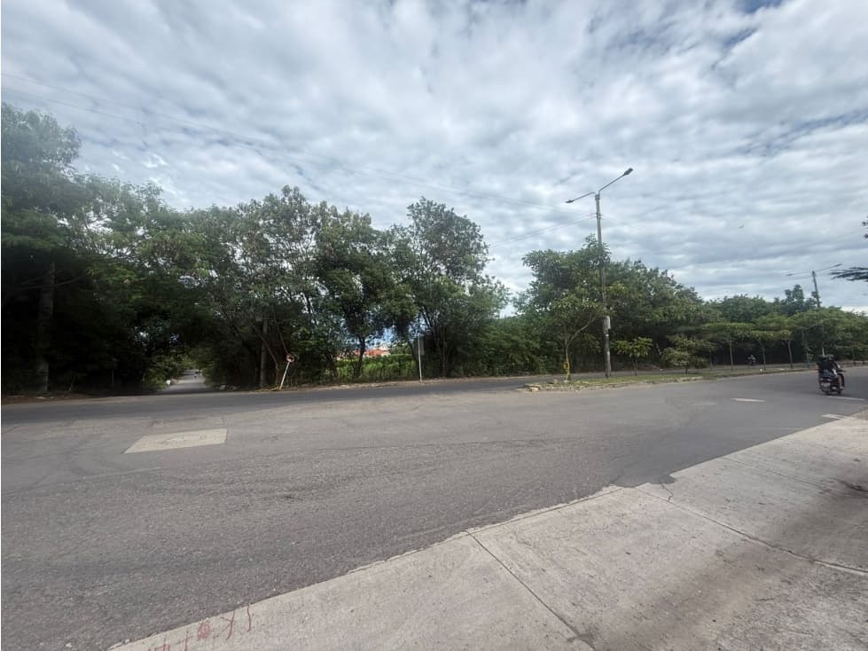 SE VENDE GRAN LOTE EN GIRARDOT - 1