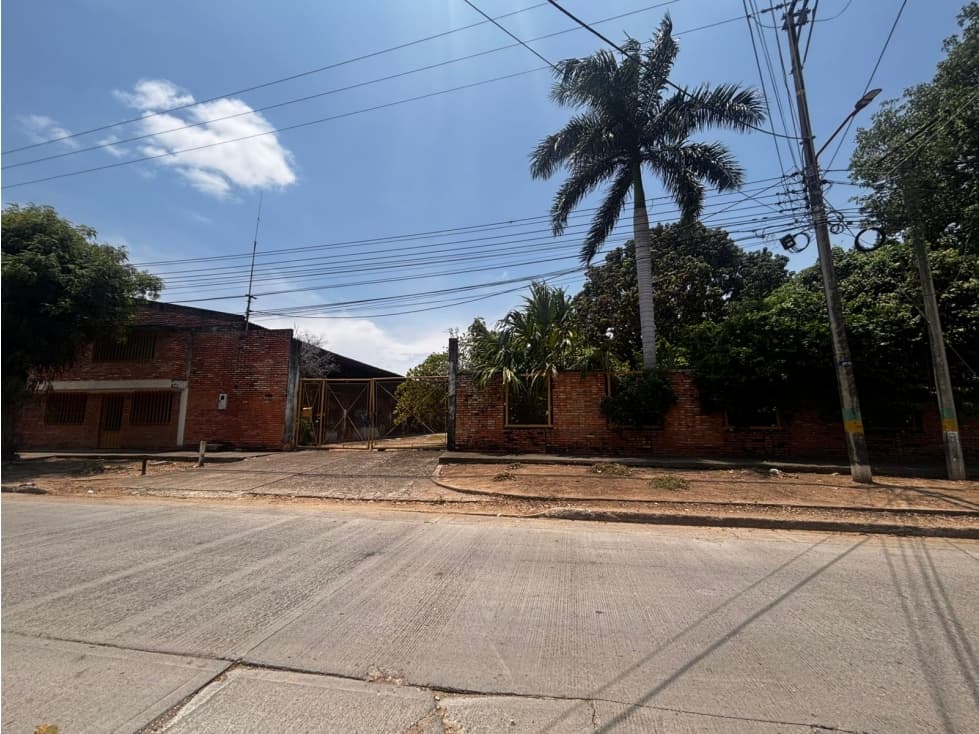 SE VENDE GRAN BODEGA COMERCIAL SECTOR URBANO, EN RICAURTE. - 1