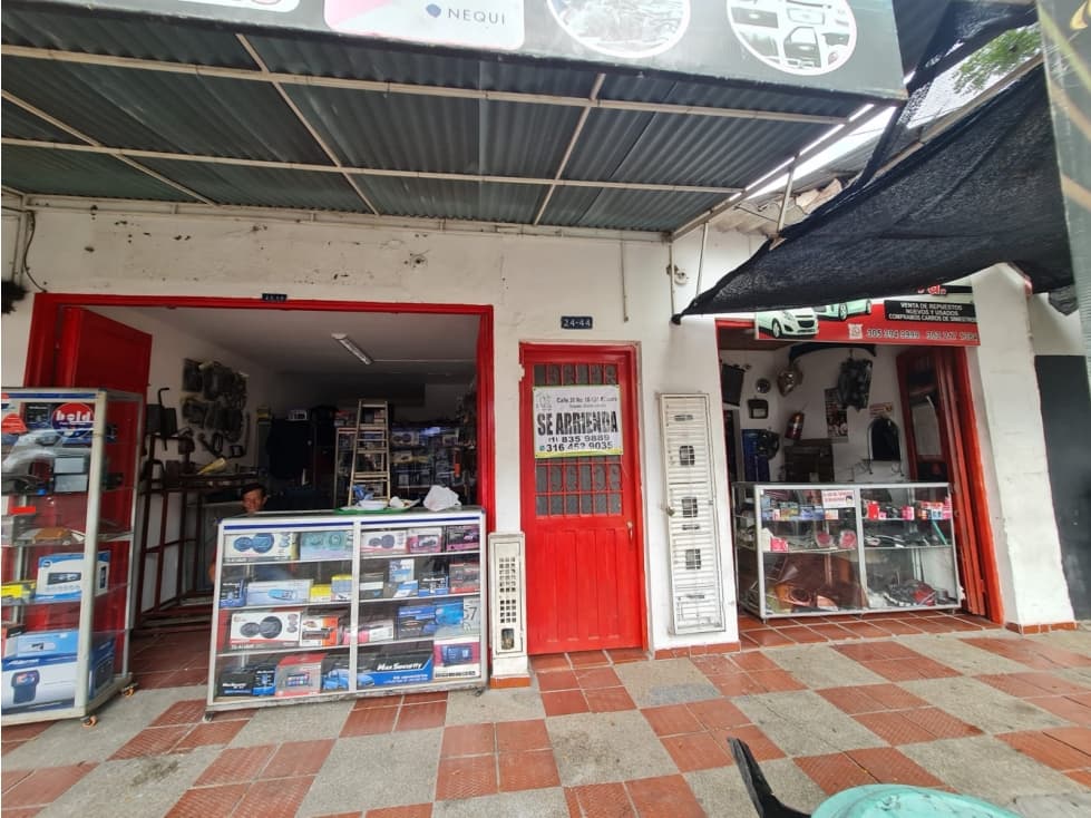 SE ARRIENDA CASA EN EL BARRIO SANTANDER - 1