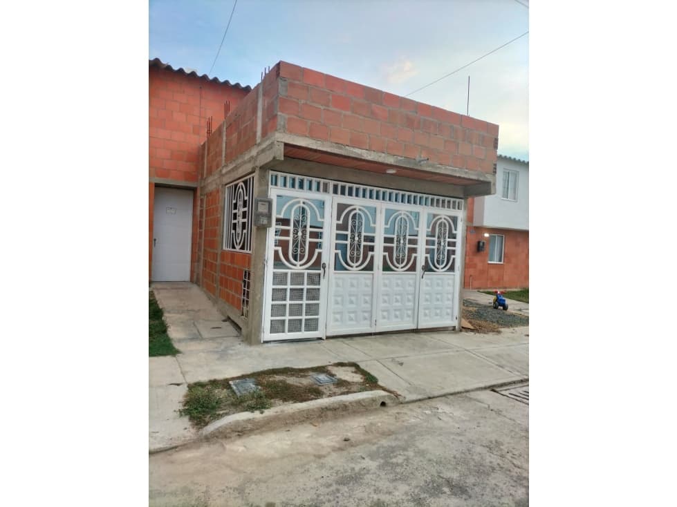 VENDO CASA EN MANZANARES - CIUDAD DEL VALLE - 1