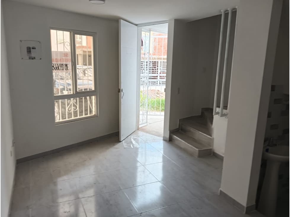 VENDO CASA EN ANTARES - BELORIZONTE - 1