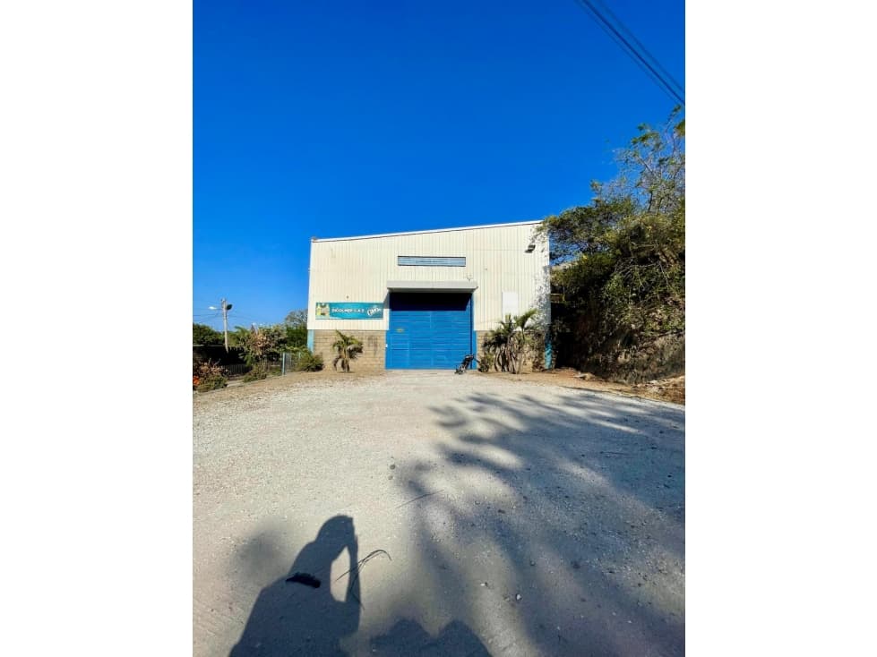 BODEGA EN VENTA - SECTOR MAMATOCO - 1