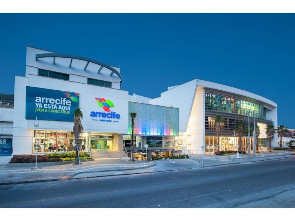 LOCAL EN VENTA - CENTRO COMERCIAL ARRECIFE - 1