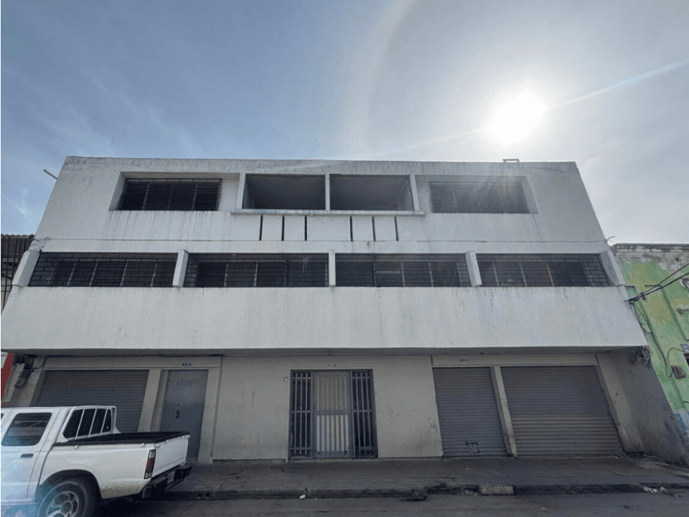 Edificio en venta en Santa Marta - 1