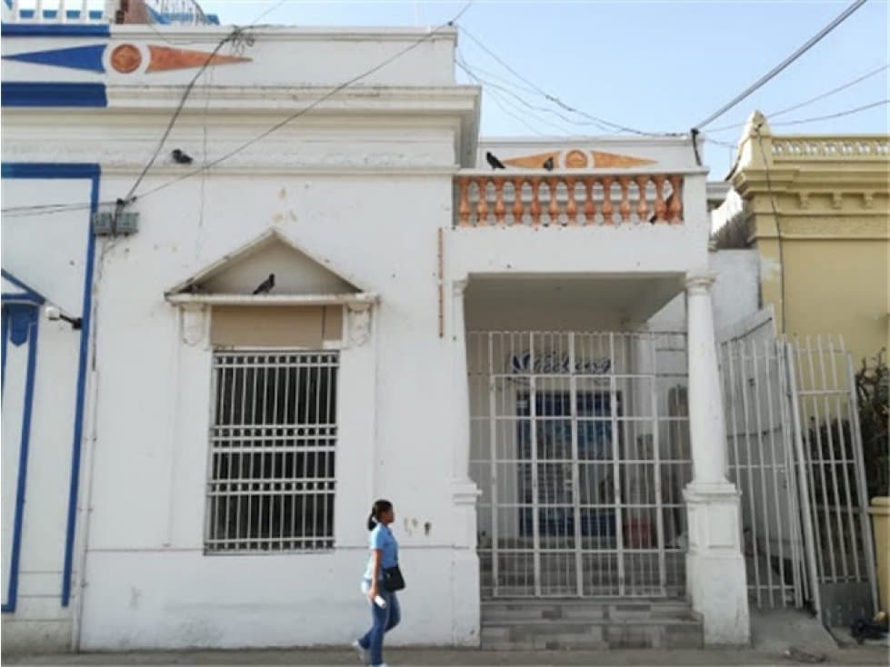 CASA EN VENTA - CENTRO HISTORICO DE SANTA MARTA - 1