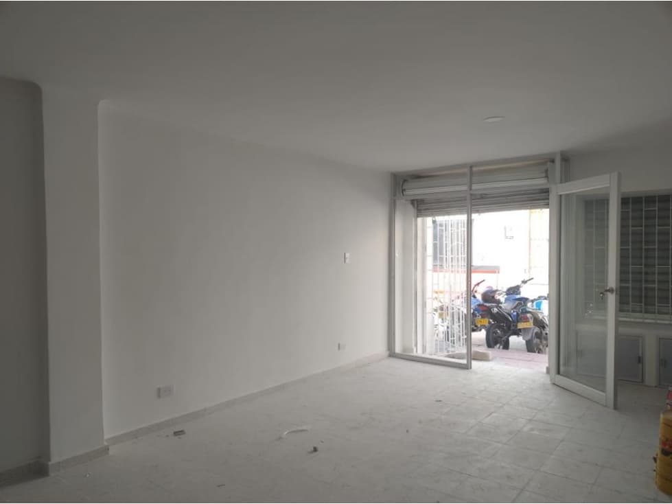 LOCAL EN ARRIENDO - CENTRO HISTORICO SANTA MARTA - 1