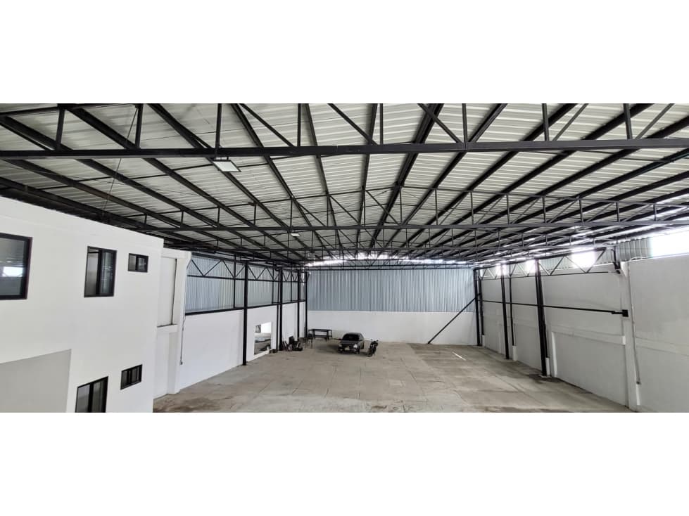 SE ARRIENDA BODEGA CERCA AL CENTRO DE ARMENIA - 1