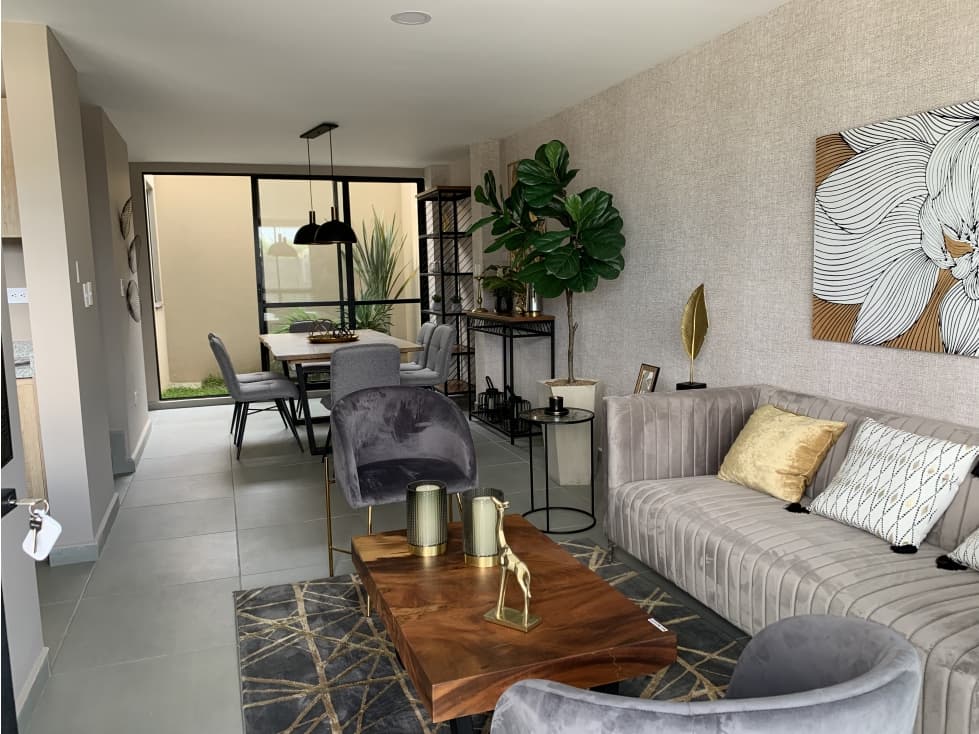 SE VENDE CASA CERCA A LA TEBAIDA - 1