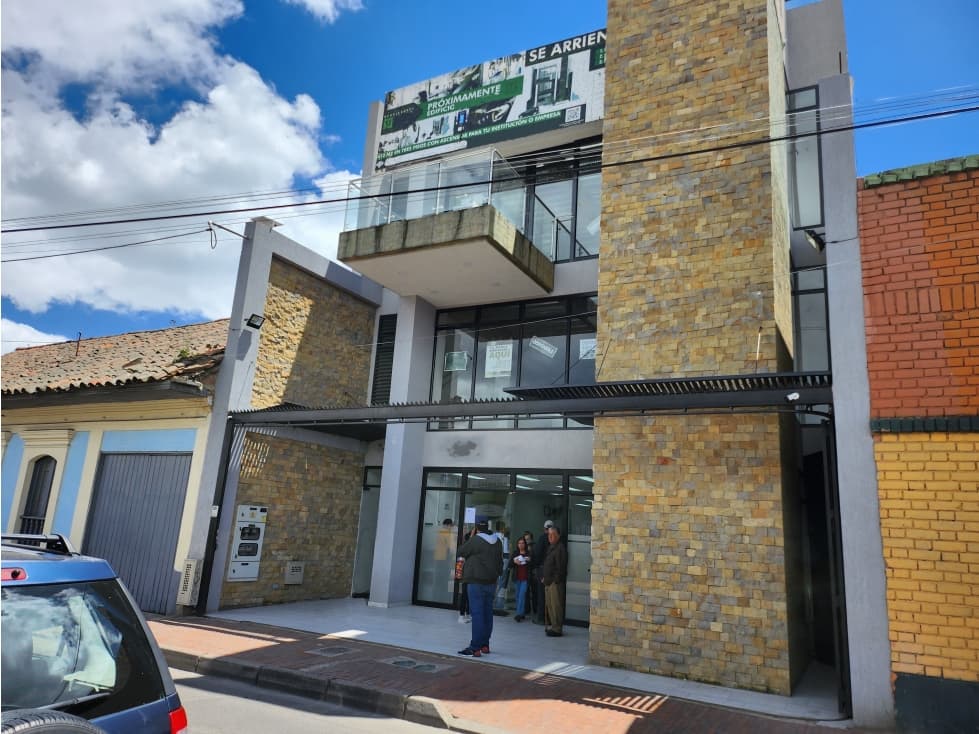 Arriendo Local Oficina o Consultorio 2do Nivel - Centro de Facatativá - 1