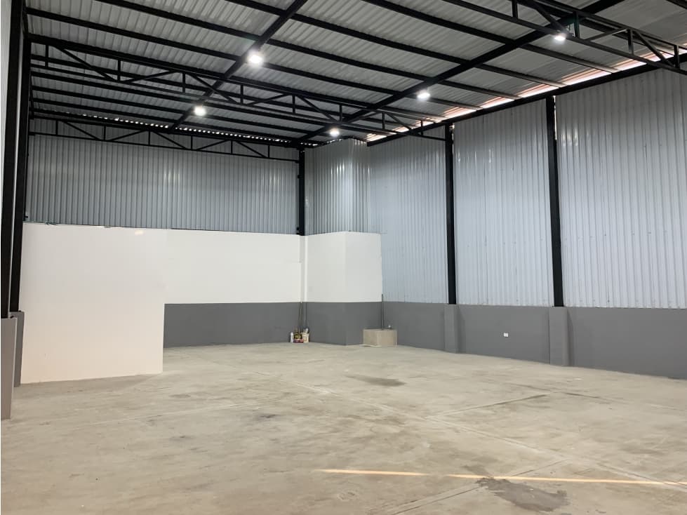 SE ARRIENDA BODEGA EN EL SUR DE ARMENIA - 1