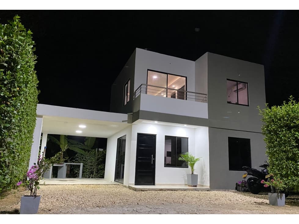 VENTA DE CABAÑA EN CONDOMINIO FRENTE AL MAR EN MOÑITOS - 1