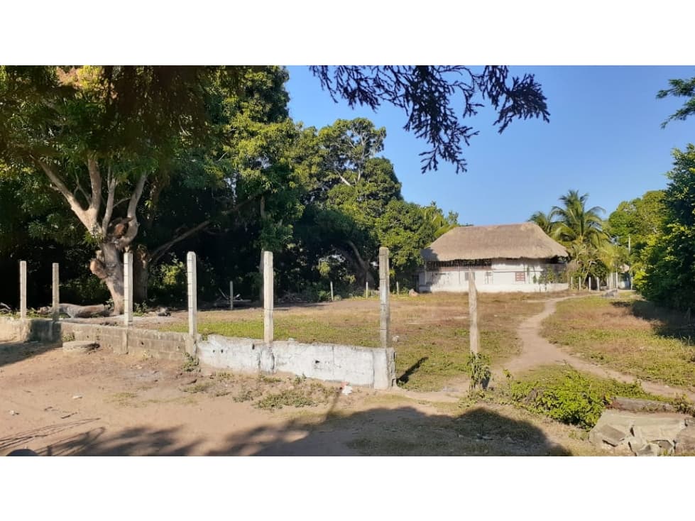 VENTA DE LOTE EN COVEÑAS CERCA A LA PLAYA - 1