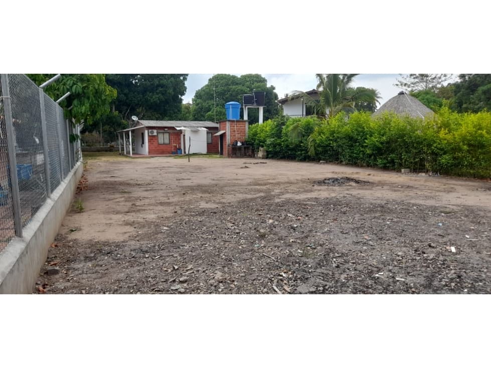 VENTA DE LOTE MAS CABAÑA CERCA AL MAR - PUNTA BOLIVAR CORDOBA - 1