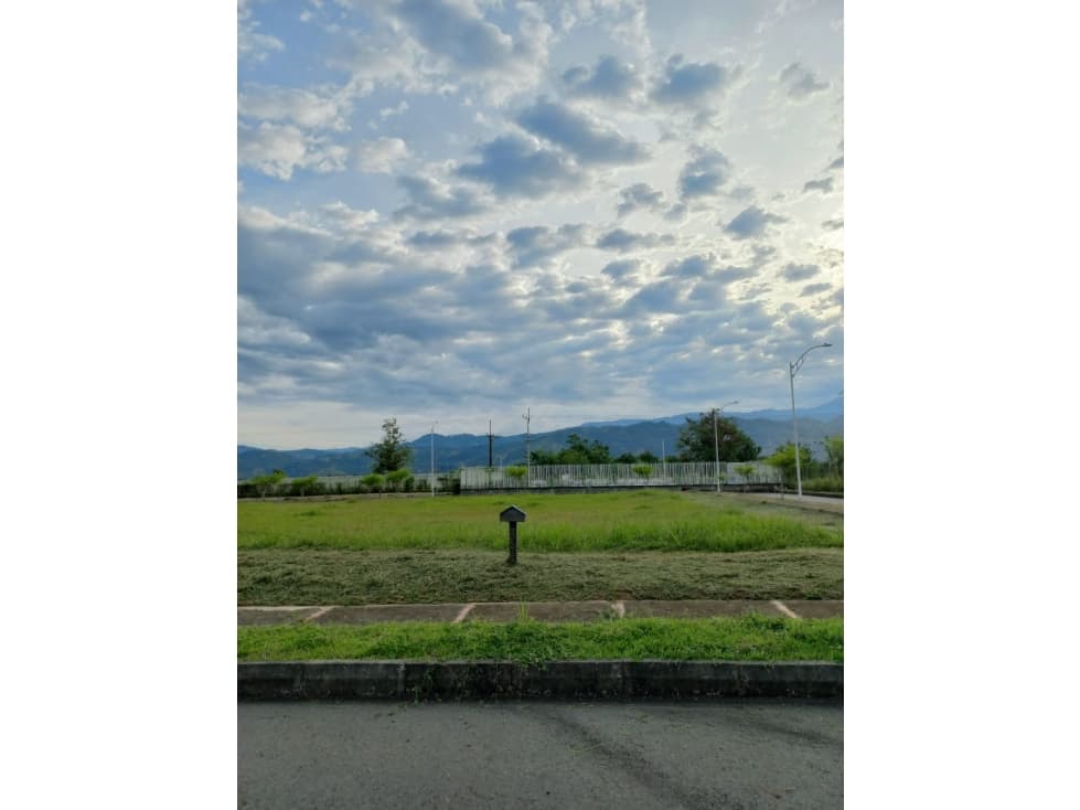 VENTA LOTE UNIDAD CERRADA - ENTRE VITERBO Y PEREIRA - EJE CAFETERO - 1