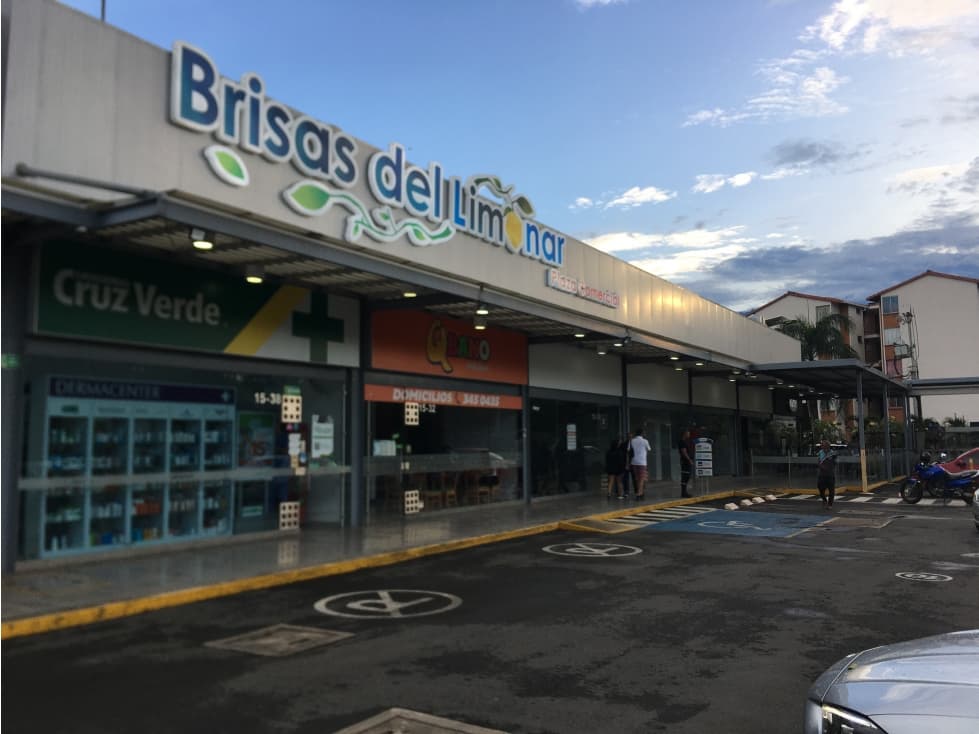 SE ARRIENDA LOCAL COMERCIAL DE 60M2 PLAZA COMERCIL CALI - 1