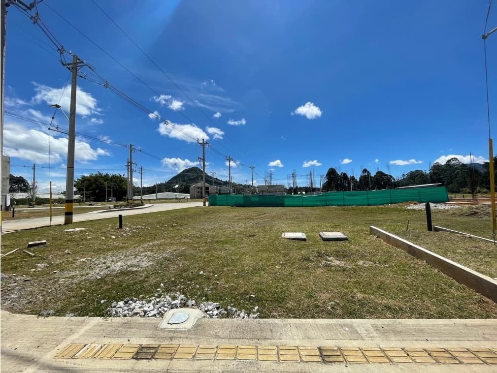 Venta de Lotes Parque Industrial La Ceja - 1