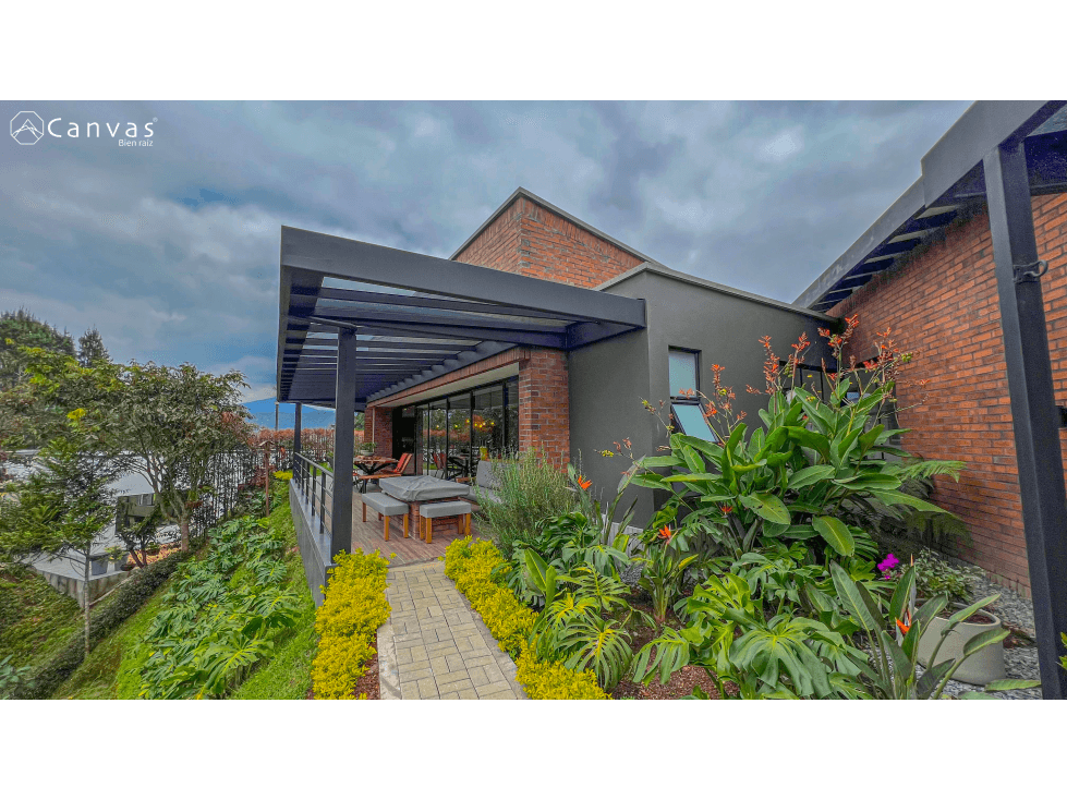 Venta de Casa Campestre en Parcelación El Retiro - 1