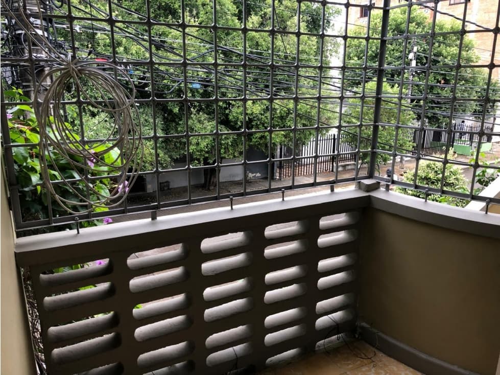 OFICINA DISPONIBLE PARA ARRIENDO BARRIO CHUCHURUBI - 1