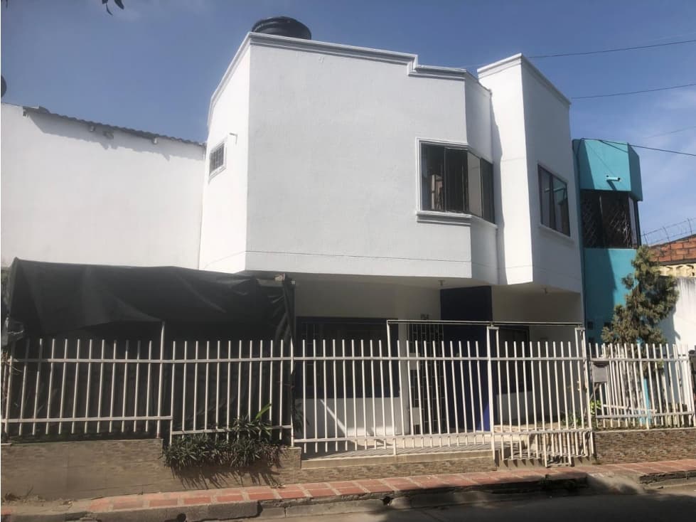 EDIFICIO DISPONIBLE PARA VENTA BARRIO URBINA - 1