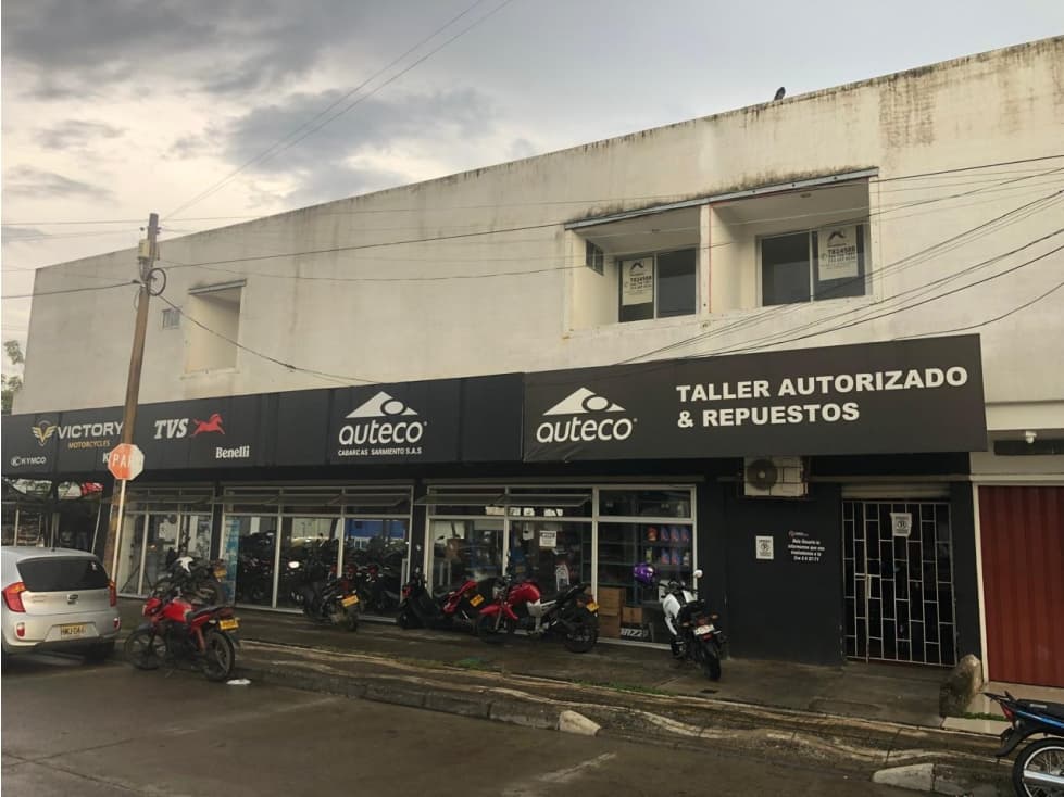 OFICINA DISPONIBLE PARA ARRIENDO BARRIO LA JULIA - 1