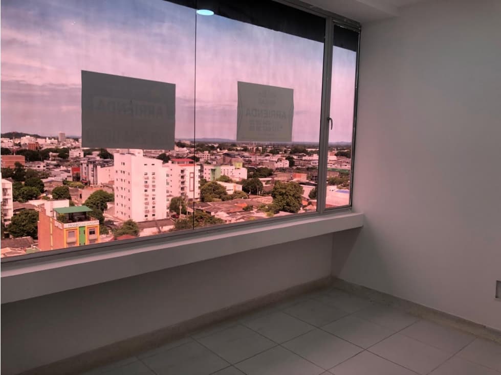 OFICINA DISPONIBLE PARA ARRIENDO CENTRO DE NEGOCIOS ALAMEDAS - 1