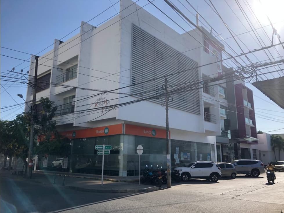 EDIFICIO DISPONIBLE EN ARRIENDO - 1