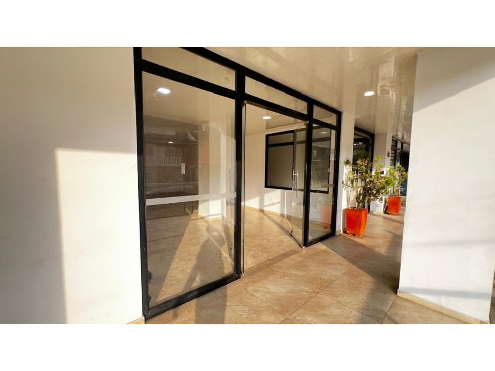 ARRIENDO LOCAL EN LA VEGA - 1