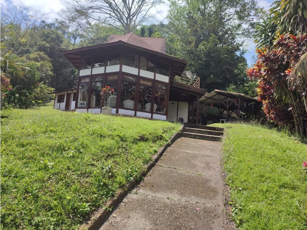 Vendo Casa Campestre en Condominio - 1