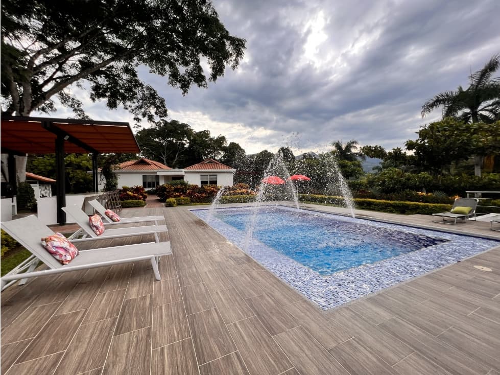 ALQUILA ESPECTACULAR CASA CAMPESTRE - 1