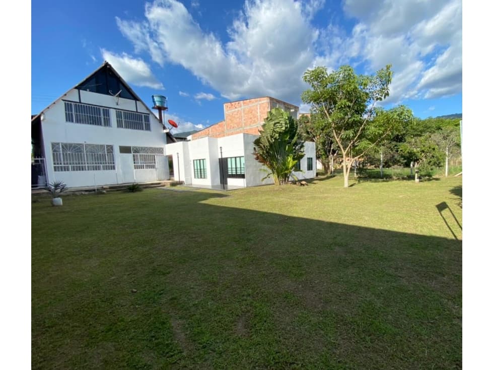 Vendo Casa Lote en Guaduas - 1