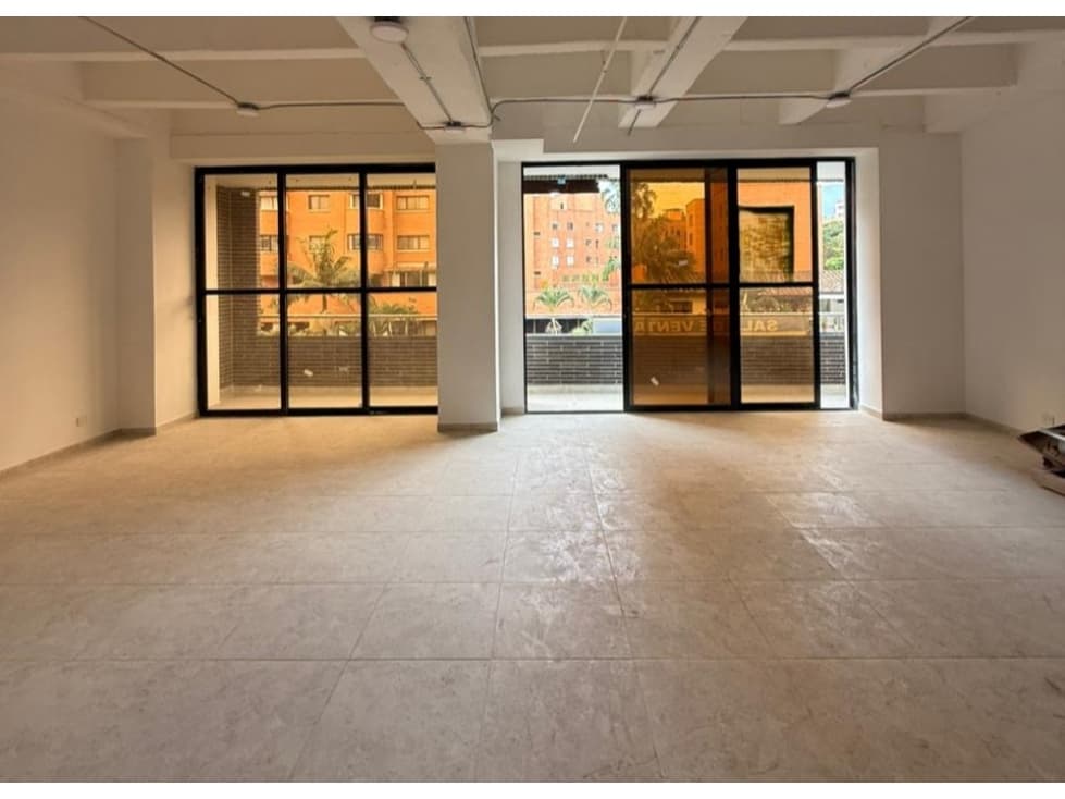 Local en Arriendo Laureles, Medellin - 1