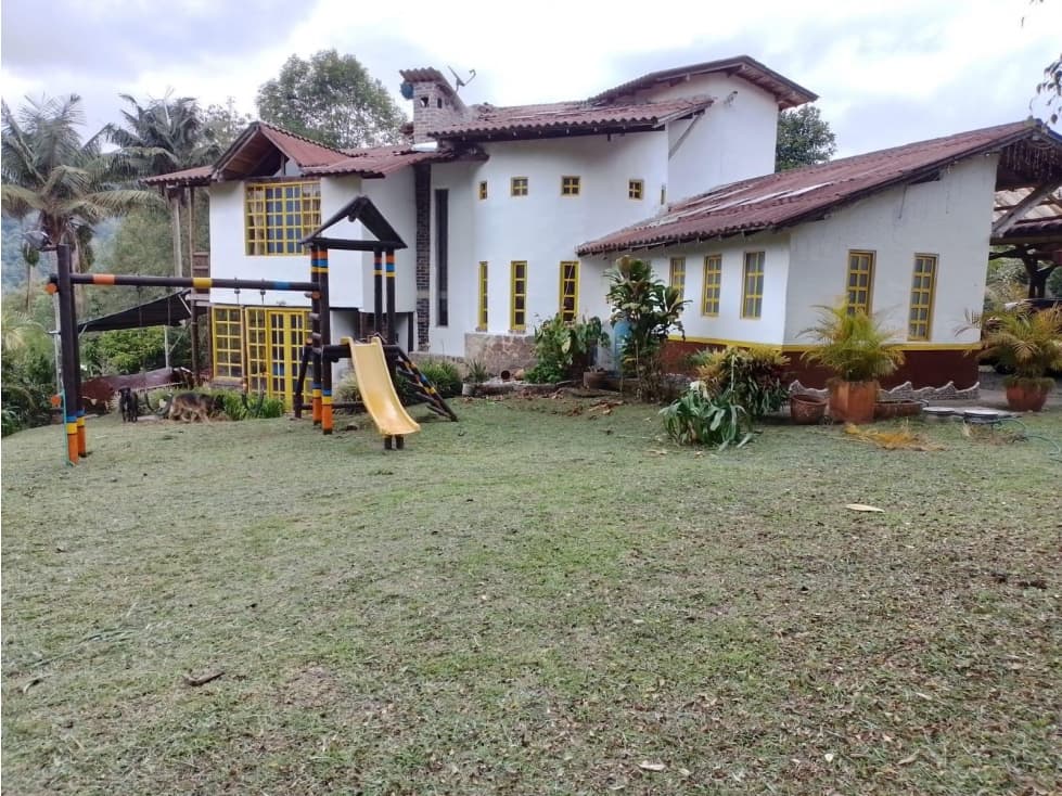 VENTA CASA CAMPESTRE CONJUNTO SALENTO SECTOR BOQUIA - 1