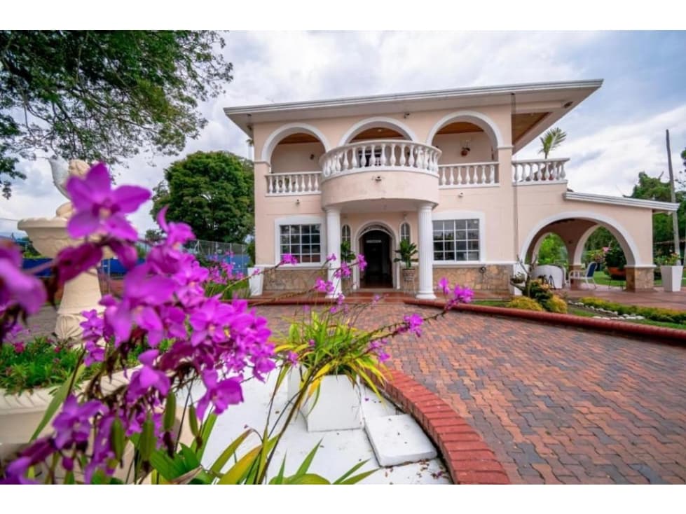 ALQUILER FINCA TURISTICA - SECTOR AEROPUERTO - 1