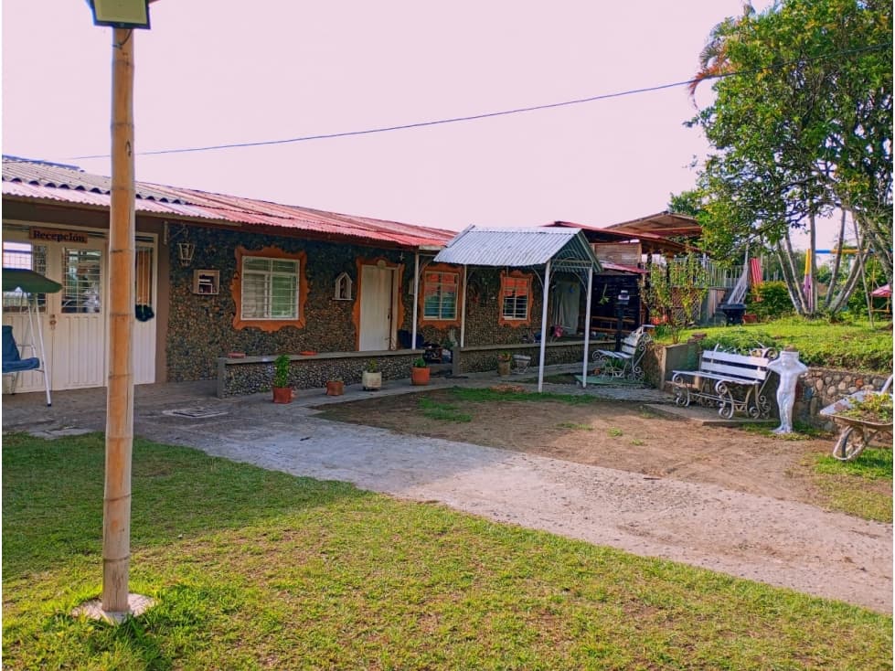 VENTA CHALET VIA ARMENIA - MONTENEGRO - 1