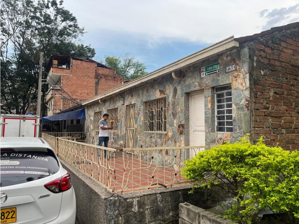 CASA EN ITAGUI, DITAIRES - 1