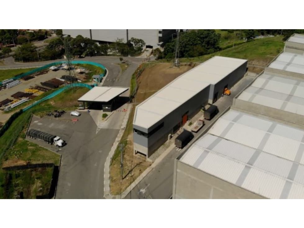 VENTA DE BODEGA EN BELLO EN PARQUE EMPRESARIAL - 1