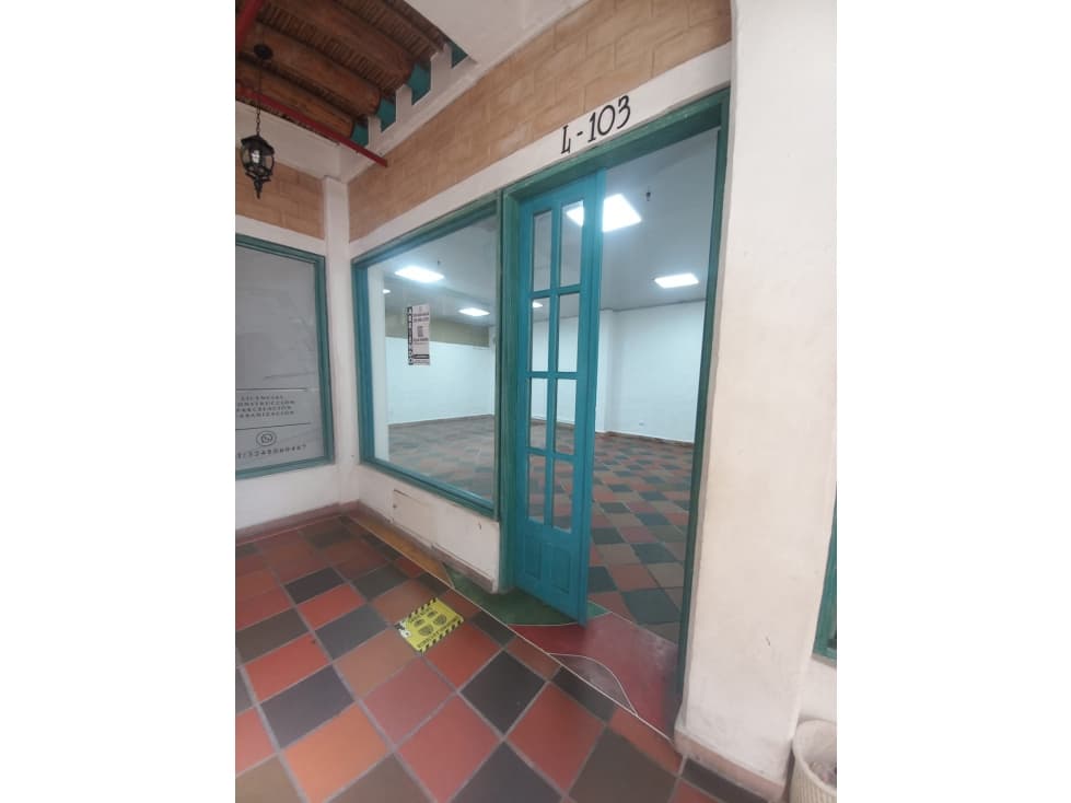 ARRIENDO LOCAL 103 EN PLAZUELA DE LOS REYES GIRON - 1