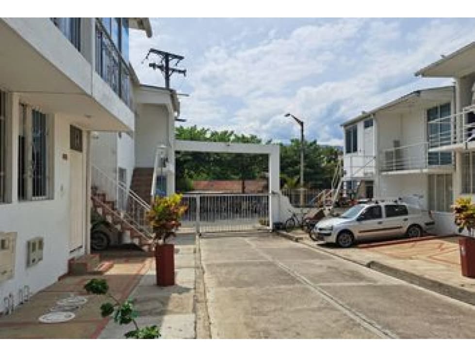 Se vende Lote en Condominio Melgar, Tolima - 1