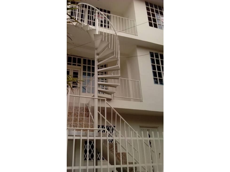 Edificio En Cali Barrio El Paso del Comercio - 1