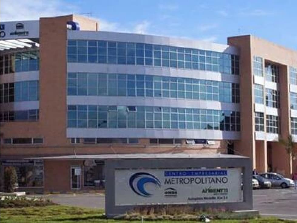 Oficina en Venta/Arriendo en Vía Siberia Cota 57 m2 + balcón - 1