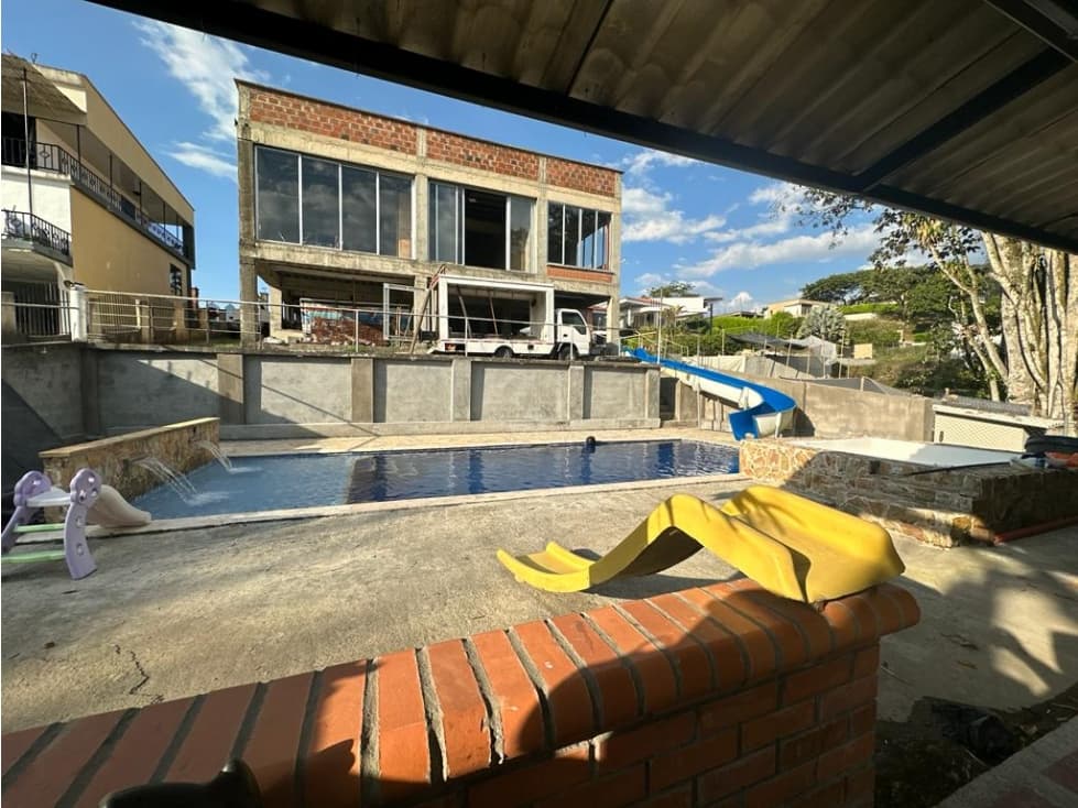 Se arrienda hermosa casa campestre en La Pradera, Dosquebradas - 1