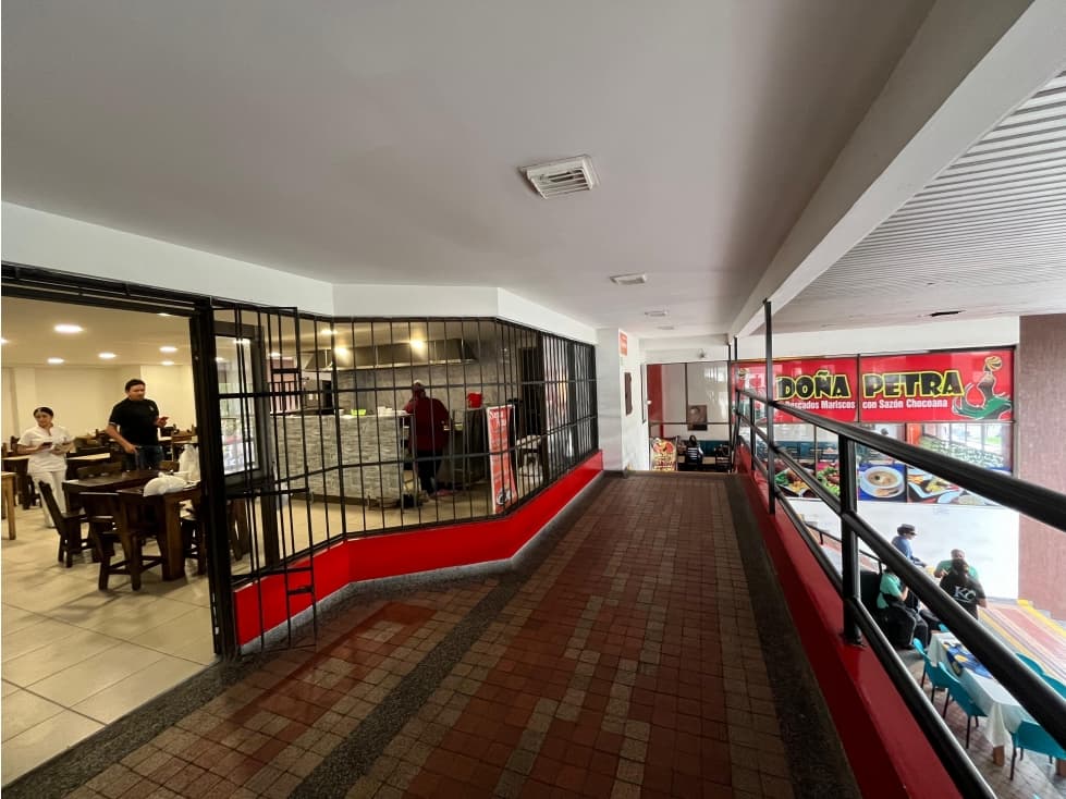 Local comercial en venta Estrato 5 - 1
