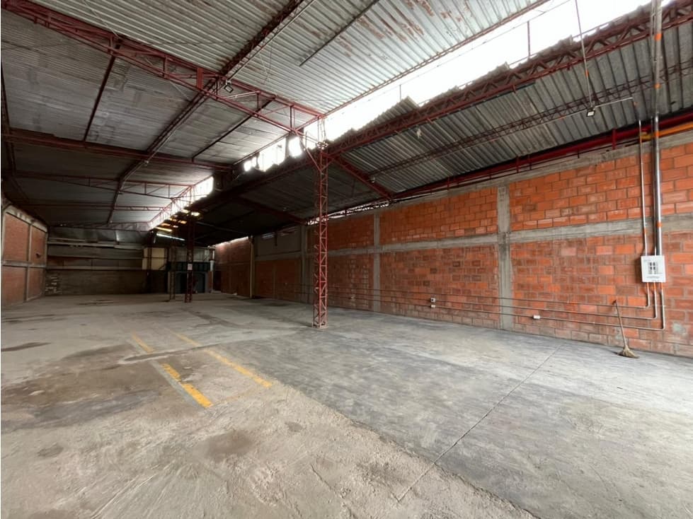 Bodega en renta Dosquebradas, sector La Macarena - 1