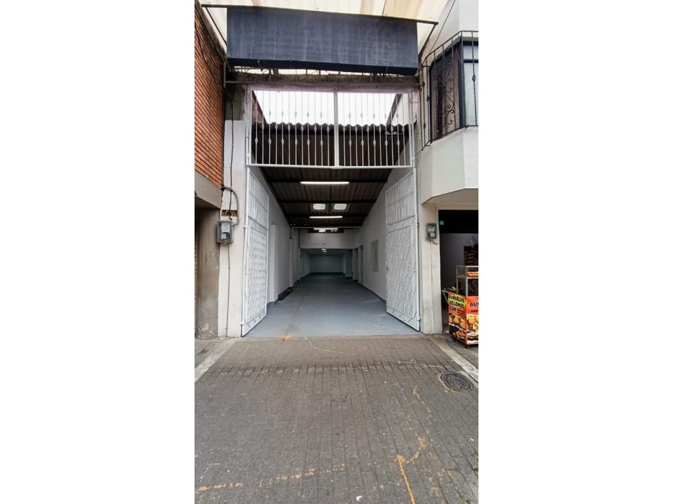 Alquiler de Bodega Comercial en Dosquebradas Vía Simón Bolívar - 1
