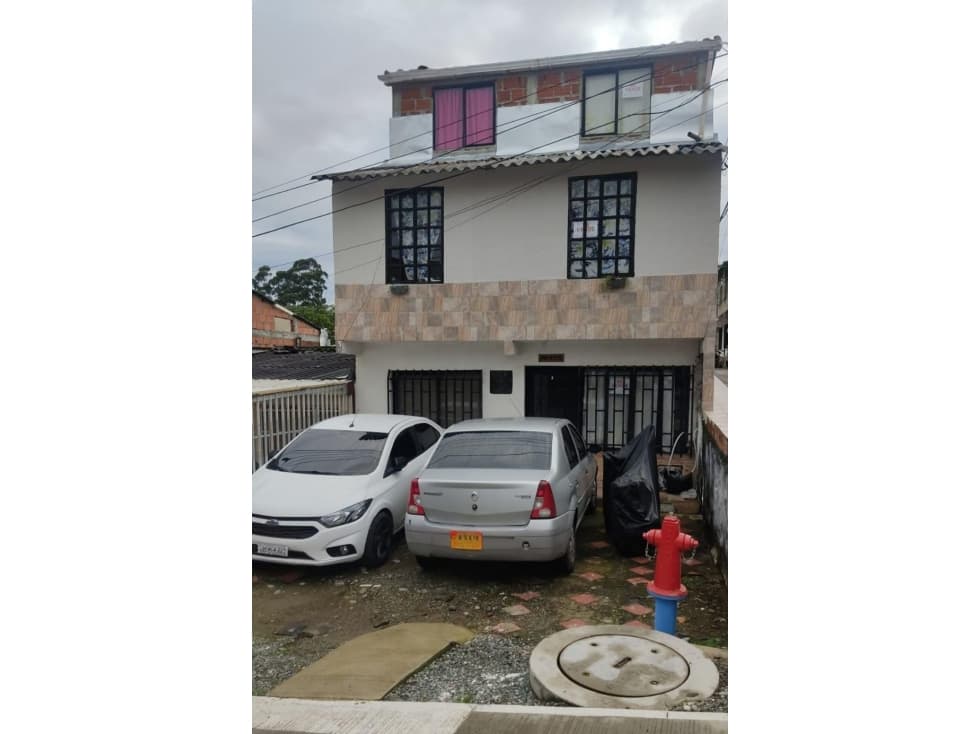 Se vende casa en Circasia - 1