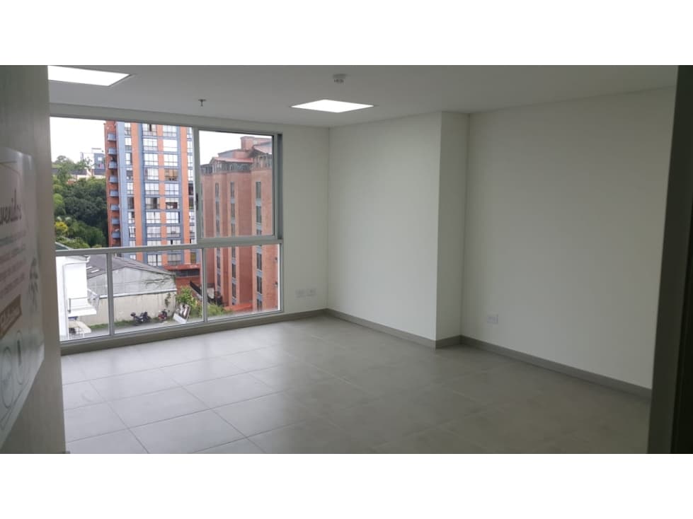 Oficina en venta sector Alamos Pereira - 1