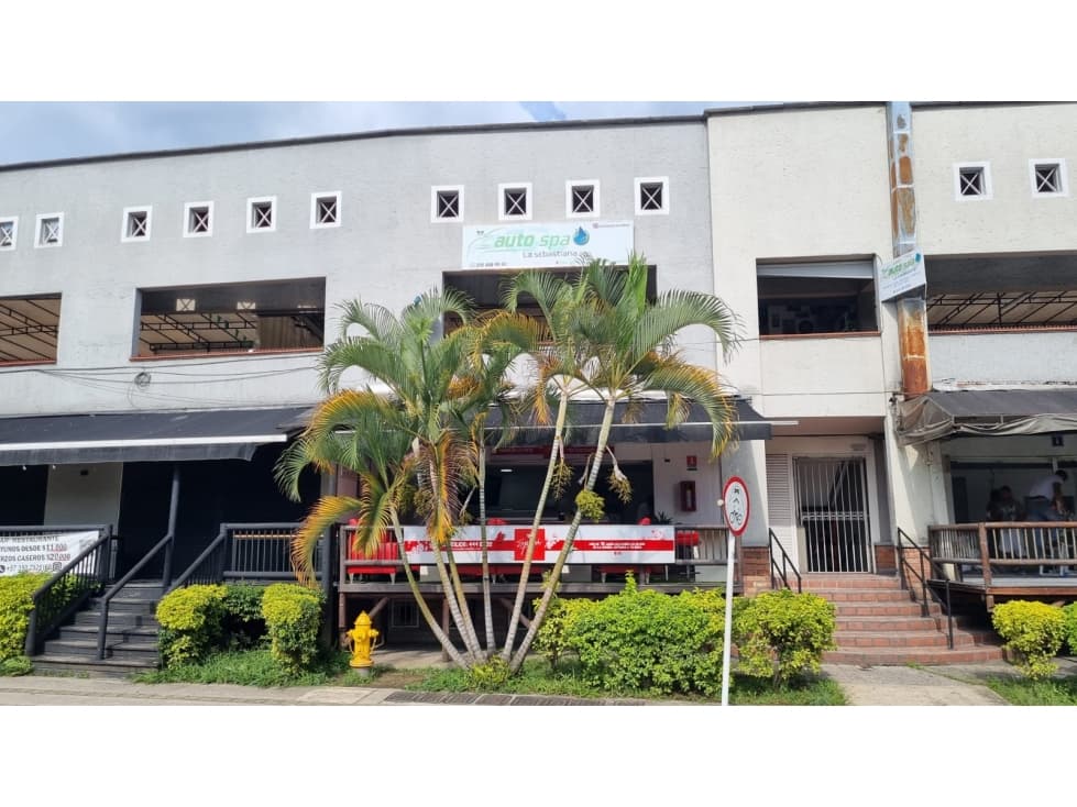 Local en venta centro comercial Mall la Sebastiana, Envigado - 1