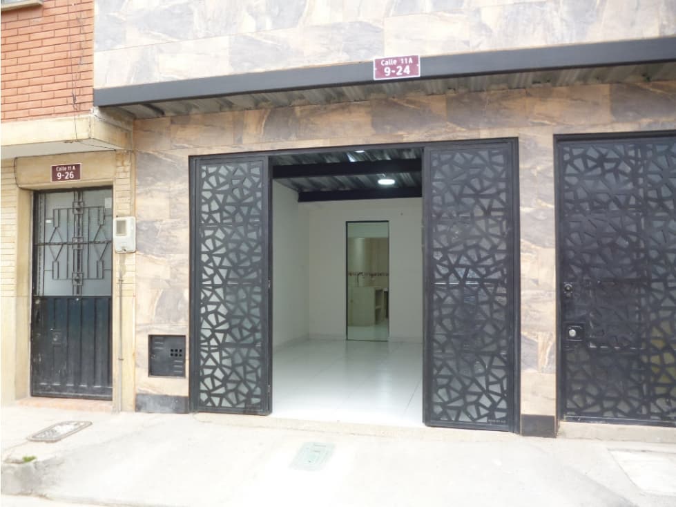 VIA-006 INMUEBLE DE USO COMERCIAL - 1